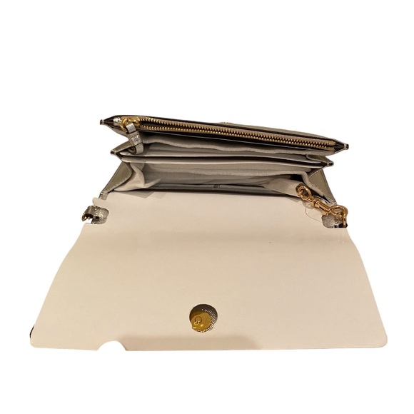BRAND NEW Tory Burch Robinson Metallic Chain Wallet - Picture 5 of 6